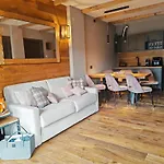 Wellness Snow Loft - Sauna Privata & Vista Monti- Vicino Alle Piste - Apartamento *